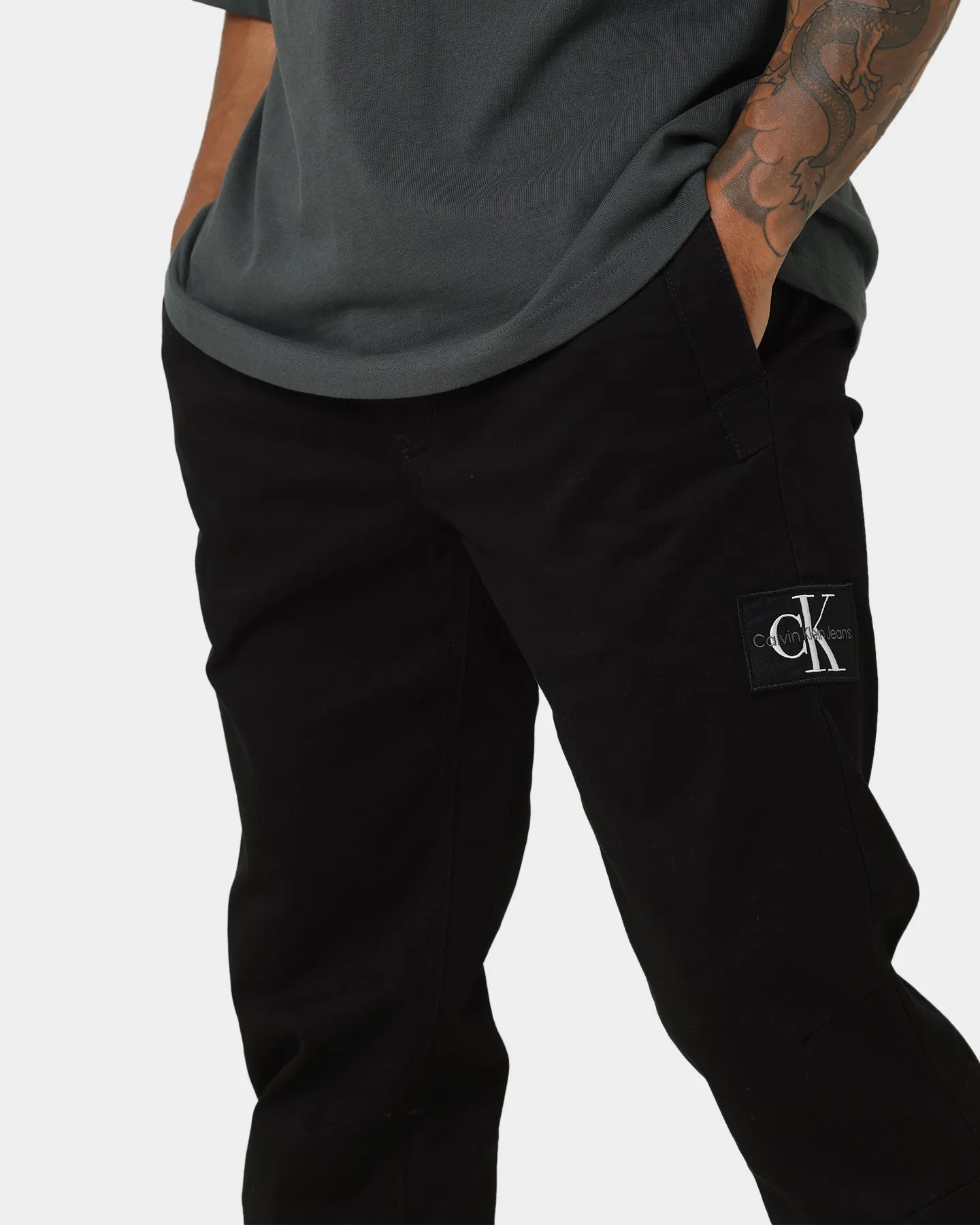 Calvin Klein Monogram Badge Casual Chino CK Black