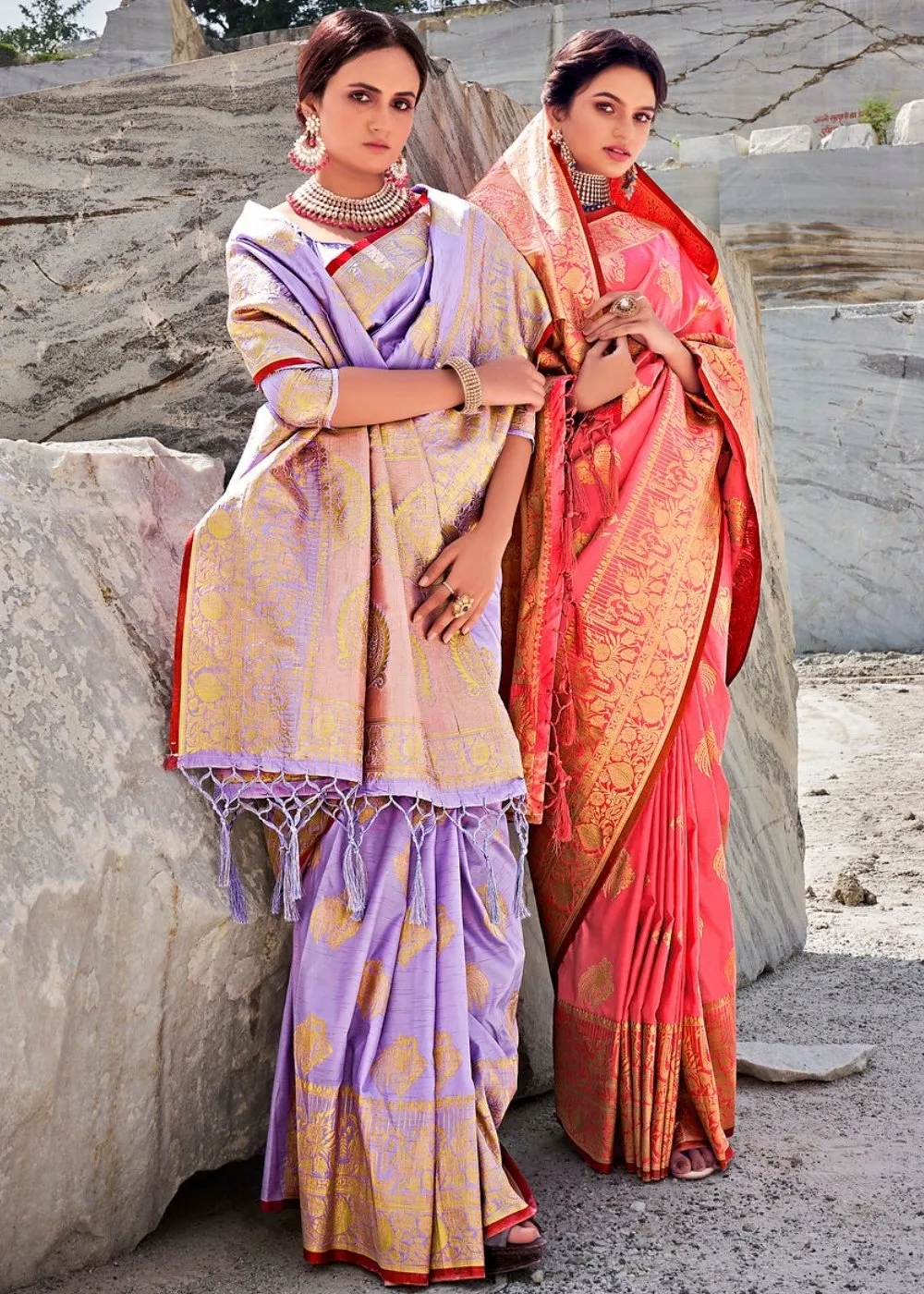 Orchid Purple Woven Designer Silk Saree with Butti overall