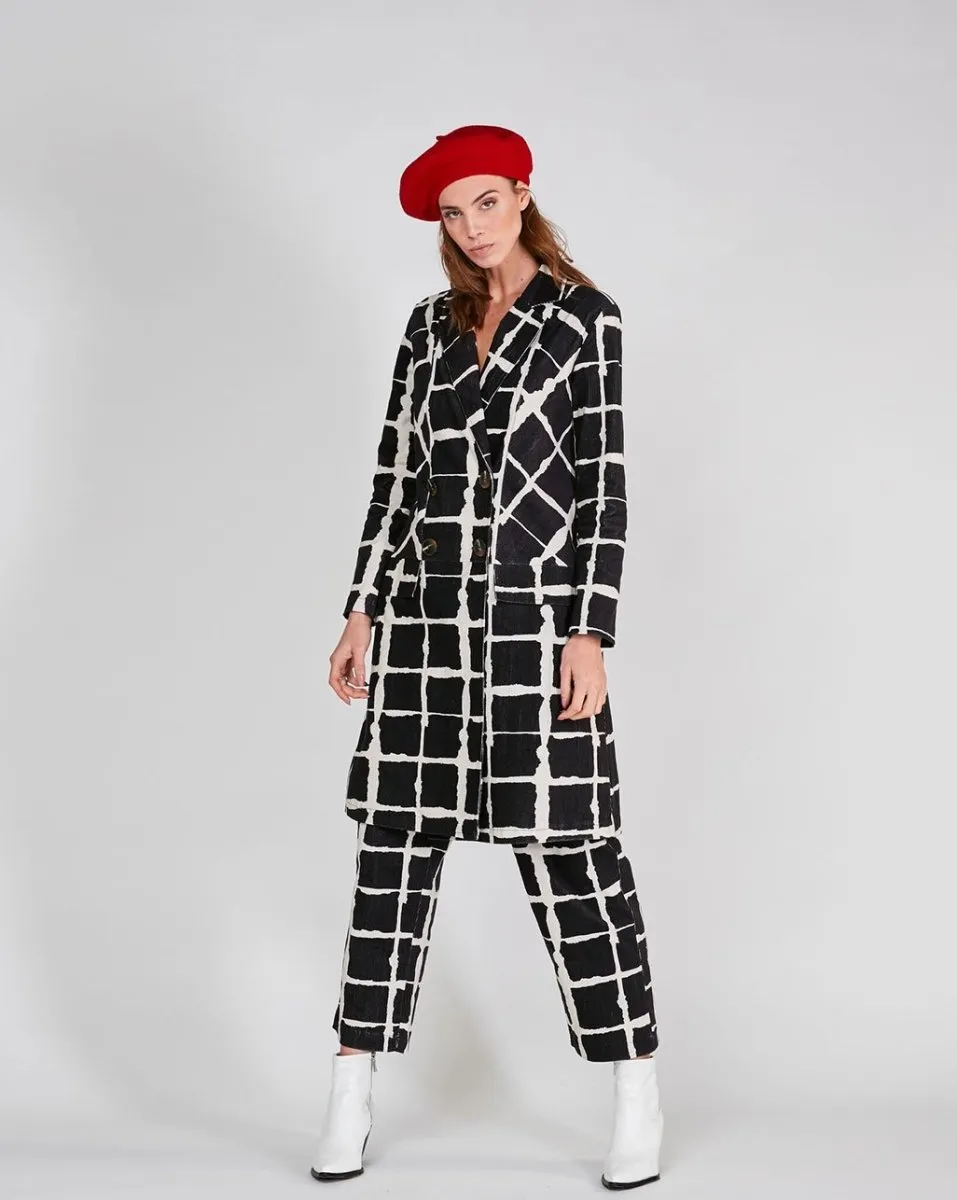 Wave Grid Line Trench Coat
